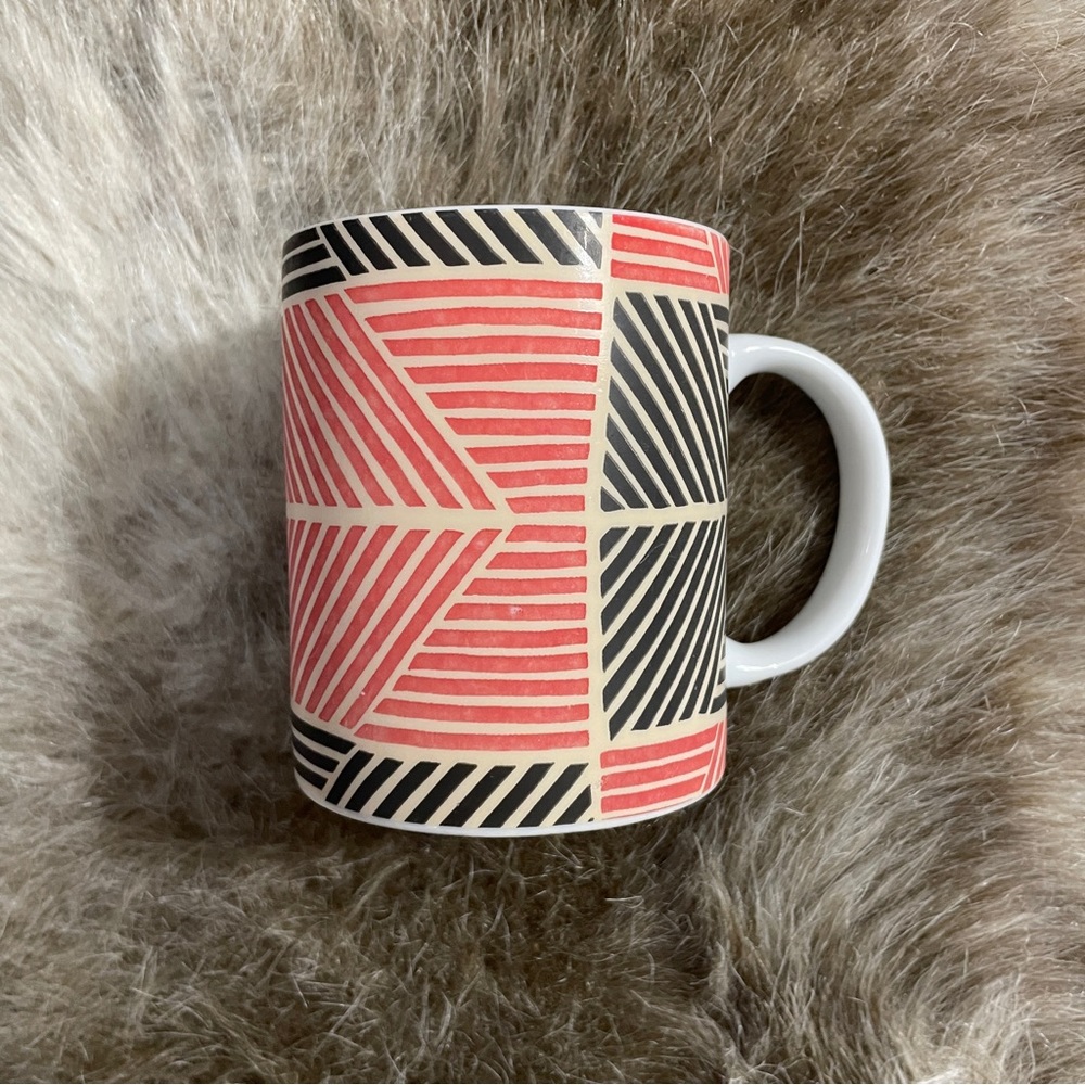 Munch Museet Edvard Munch Bedspread Pink & Black Herringbone Chevron Stripe Mug